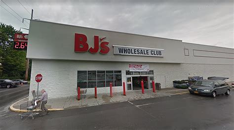 Bjs utica - More BJ's Wholesale Club in Utica, NY offers Members a huge selection of the best products for home & business - from groceries, cleaning supplies and health & beauty, to home goods, computers, electronics and more -- at incredibly low prices every day. Visit us at 400 River Rd. for meat cut fresh by our in-Club butcher, organic and natural ... 